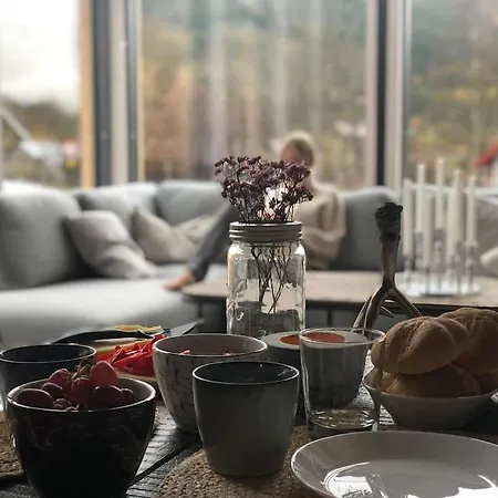 Delikat Omgitt Av Hallingdals Vakre Fjell *