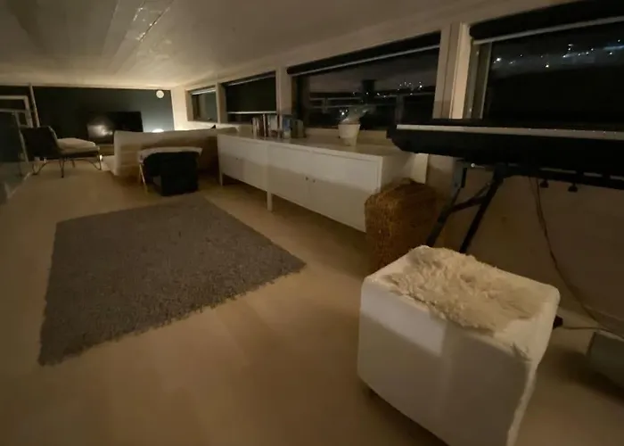 Delikat Omgitt Av Hallingdals Vakre Fjell *