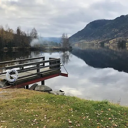 Delikat Omgitt Av Hallingdals Vakre Fjell *